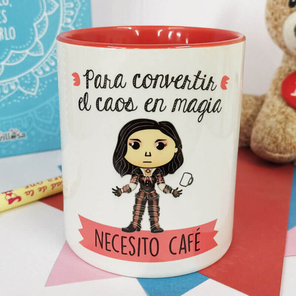 Taza Para convertir el caos en magia necesito café - (The Witcher)